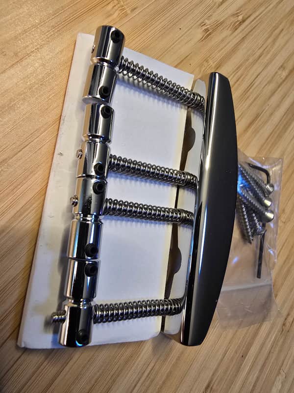NEW Hipshot 4-String Vintage Bass Bridge 19mm String Spacing Quick