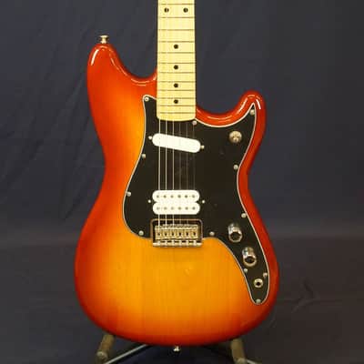 Fender Player Series Duo-Sonic HS Electric Guitar Sienna Sunburst image 2