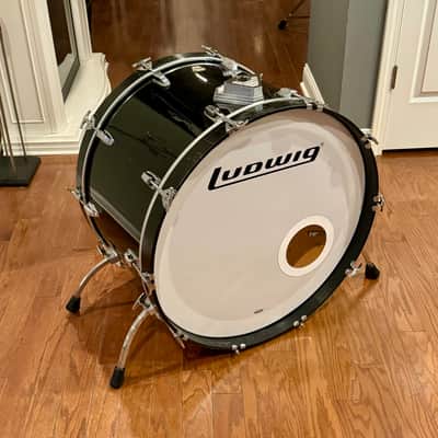 Ludwig Classic maple 26 “ bass drum image 1