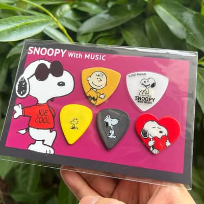 SNOOPY With Music Guitar Picks Set Japan image 2