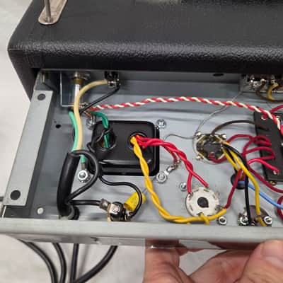 Custom Hand-Wired Vibro Champ 1x10 Combo Amp Clone (C016-A33) image 16