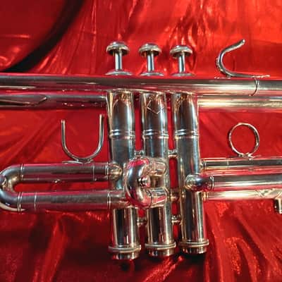 Conn Constellation 38B Trumpet 1970 ELKHARDT INDIANA BUILD image 17