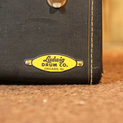 Vintage Ludwig 1960's Suitcase Style Snare Case image 2