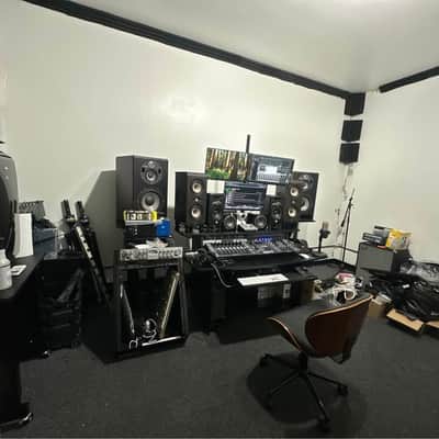 Omnirax Presto 4 Studio Desk Black 2011 - Black image 7