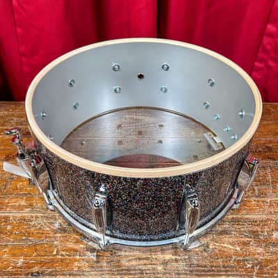 Gretsch 1 of 1 Renown Maple 6.5x14 Snare Drum Peacock Black Galaxy Sparkle image 10