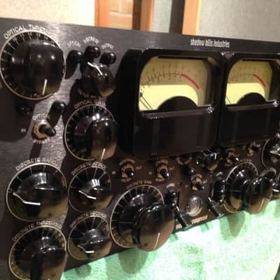 Shadow Hills Mastering Compressor with PSU 2010s - Black image 2