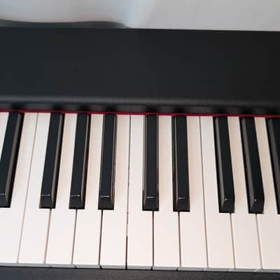 Korg D1 88-key digital stage piano in excellent condition (original box included). image 5