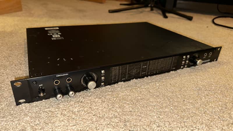 Universal Audio Apollo 8 QUAD Thunderbolt 2 Audio Interface | Reverb