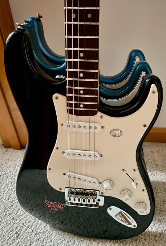 Squier Bullet Stratocaster with Tremolo and Rosewood Fretboard 2010 image 1