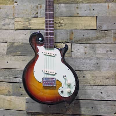 Vita Guitala's Hand-made, MIJ Electric Guitar Model Quinto #011 w/ OHSC - Japan image 2