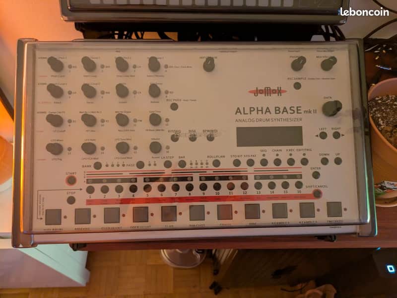 JoMox alphabase mk2 2026 with decksaver image 1