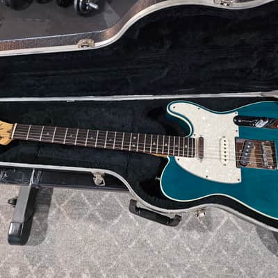 Fender American Deluxe Telecaster with Rosewood Fretboard 1999 - 2003 - Teal Green Transparent image 2