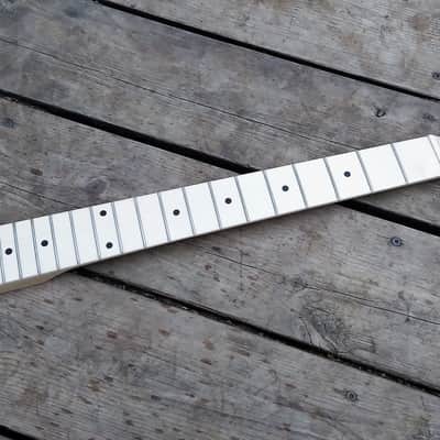 21 Fret Maple on Maple T guitar neck replacement steel frets  DIY image 7