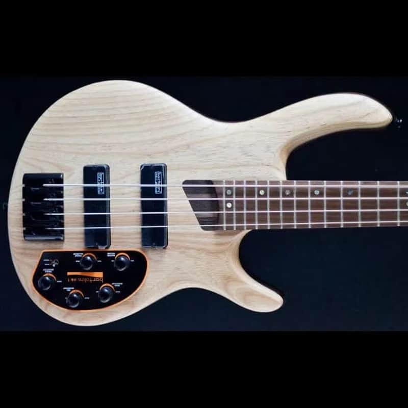 2023 Cort B4 Element Natural