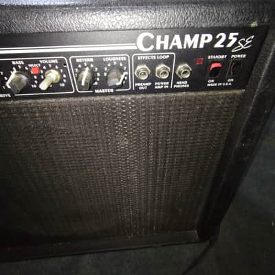 Fender Champ 25 1992 - Black image 4