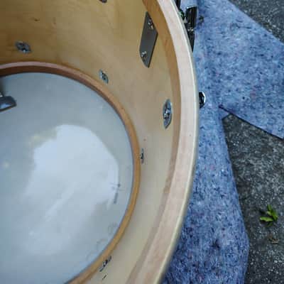 Premier 18"(Diameter)x16"(Depth) Floor Tom 1970's - White Wrap image 10