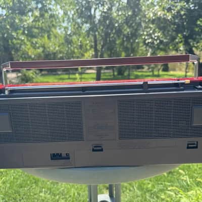 SANYO MR-V8MK Rare Vintage Mint Boombox Warranty 220V Fully Working Serviced image 4