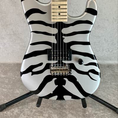 IN-STOCK CHARVEL LIMITED EDITION SUPER-STOCK SAN DIMAS / SILVER BENGAL image 2