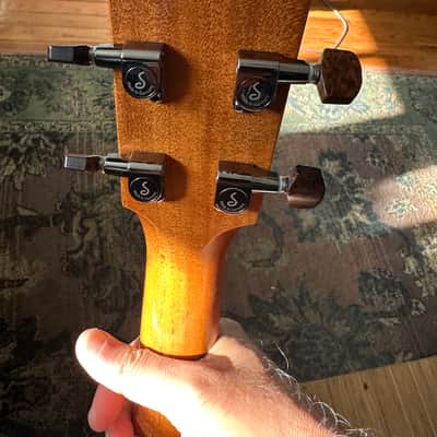 Kamaka HF-4 Baritone Ukulele (2023), ser. #231277, original black tolex hard shell case. image 3