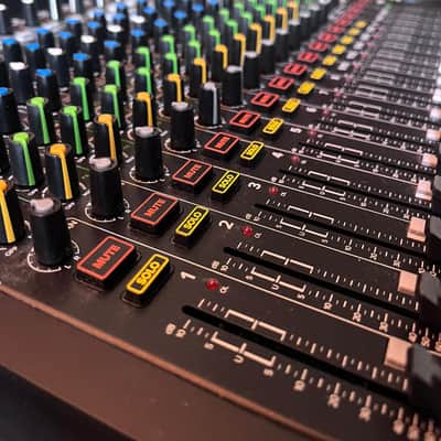 Mackie Onyx16 16-Channel Analog Mixer with Multitrack USB 2021 - Present - Dark Gray image 2