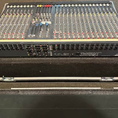 Allen & Heath GL2000 32ch Analog Console w/ Oasis Kases Road Case – Very Good image 6