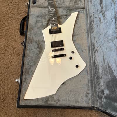 ESP James Hetfield Snakebyte 2020 - Snow White image 1