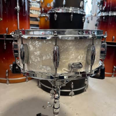 Buddy Rich Drum Company Rare , Collectable Maple snare drum- 2008 - White Pearl 14x5,5 image 3