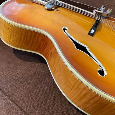 Original 1962 D'Angelico New Yorker - Sunburst image 10