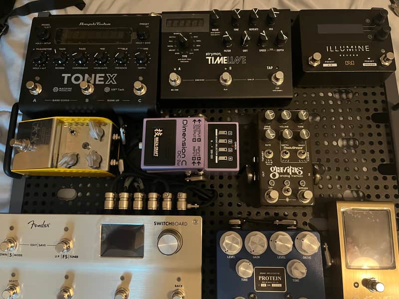 Fender Switchboard Effects Operator 2024 - Present - Gold image 1