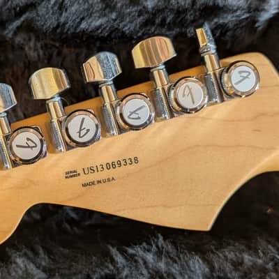 2013 Fender American Deluxe Stratocaster with Rosewood Fretboard - 3-Color Sunburst image 8