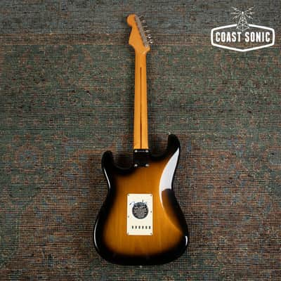2006 Fender '57 American Vintage Reissue Stratocaster AVRI USA w/case & candy image 4
