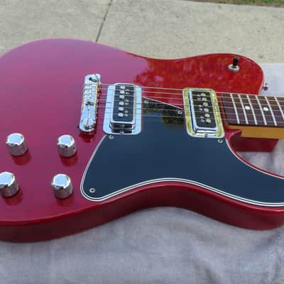 FENDER 1998 TELE-SONIC 1998 CRIMSON RED TRANSPARENT EARLY RUN 1st YEAR near MINT ORIGINAL! image 2