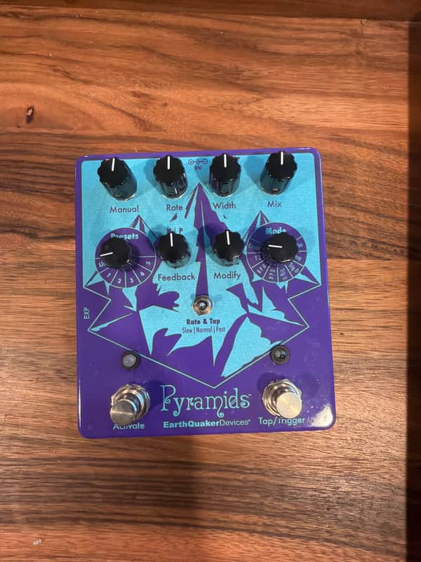 EarthQuaker Devices Pyramids Stereo Flanging Device