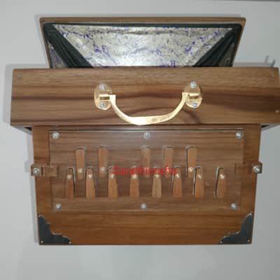Sarathi 12x9x3 in. Shruti Box Teak Wood C3 to C4 Wood Keys 440Hz Sur Pete With Bag 2024 - Teak Wood image 4