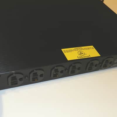 Furman AR-15 Series II Voltage Regulator Power Conditioner image 7