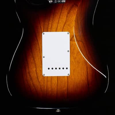 Fender Custom Shop Limited Edition 70th Anniversary 1954 Stratocaster Deluxe Classic Classic Wide-Fade 2-Color Sunburst (254) image 4