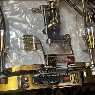 Slingerland Radio King 5.5" x 14" Solid Maple Snare - White Marine Pearl image 3