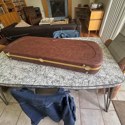 Fender Jazzmaster Jaguar Eyeglass Case 2025 - Brown image 2