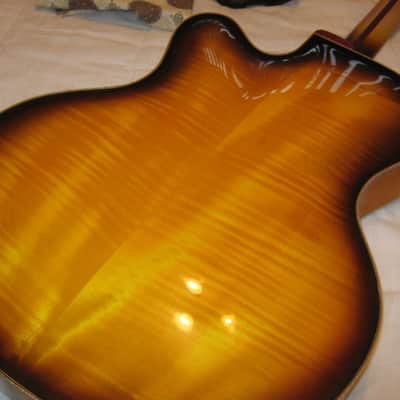 Octigan 17 inch jazz guitar 2010 Tobacco Burst image 3
