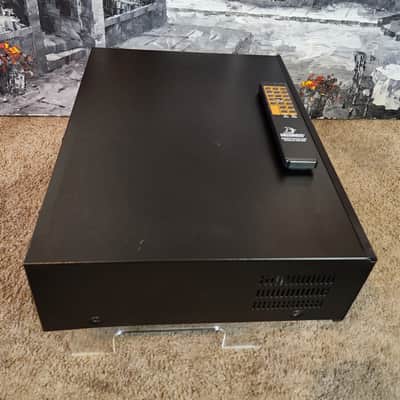 Nissindo Nissindo MA-928 is a professional, dual-channel karaoke mixing amplifier 2000 - Black image 8