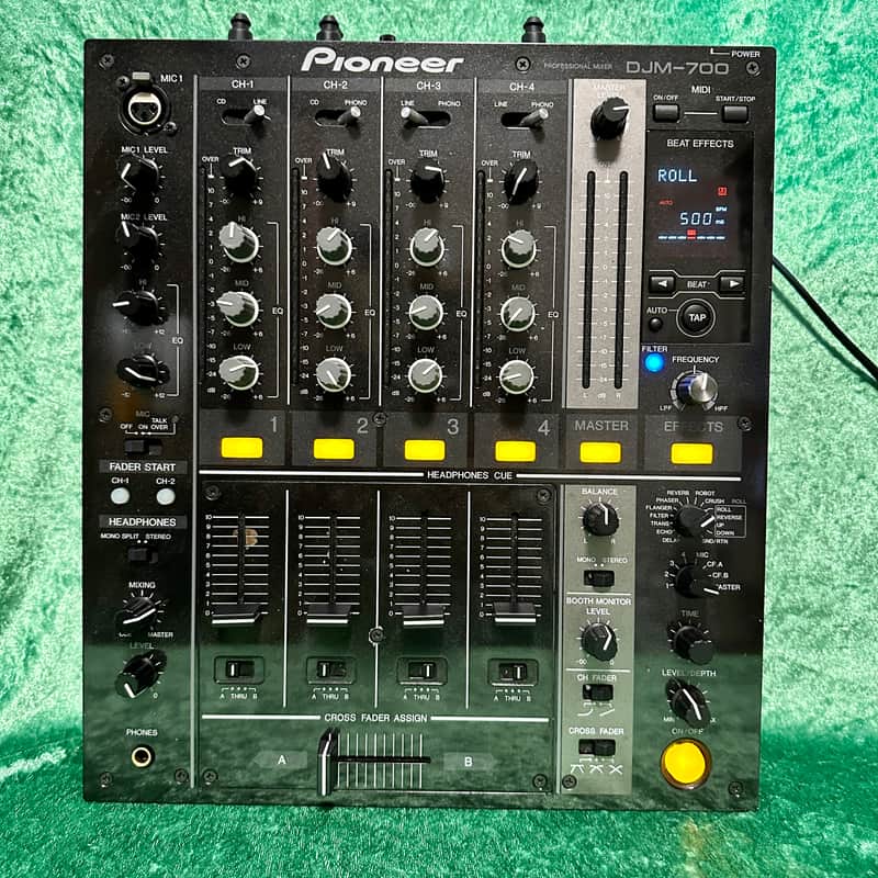 Pioneer DJM-700  4 Channel DJ Mixer Black image 1