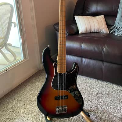 ‘03 Fender American Deluxe Jazz Bass W/HSC image 3