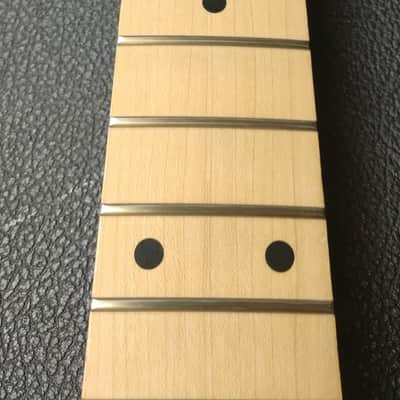 Kramer American (LEFT HANDED) 80's Satin (Hair line crack in the neck) image 6