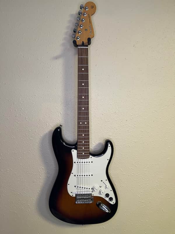Fender G-5 VG Stratocaster 2012 - 2015 - 3-Color Sunburst w/ Gig Bag image 1