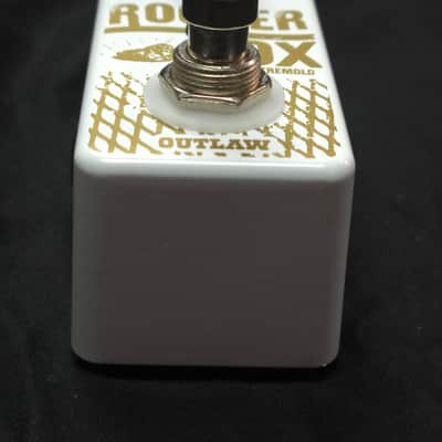 Outlaw Rocker Box Tremolo image 3