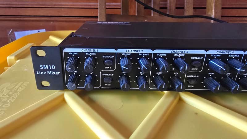 Samson SM10 Rack-Mounted 10-Channel Line Mixer 2010s - Black image 1