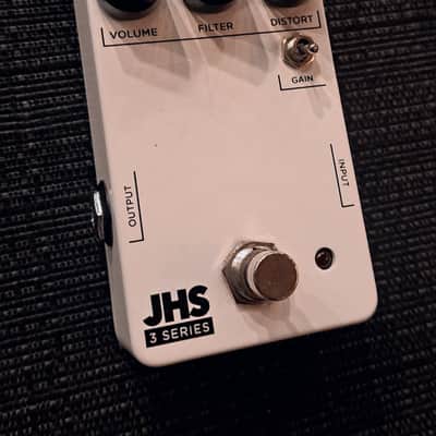 JHS 3 Series Distortion | Reverb