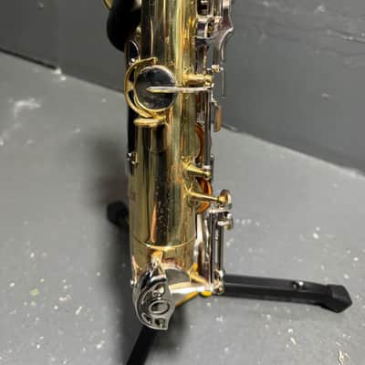 Vito Student Model Alto Saxophone (Used) image 9