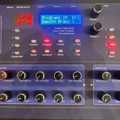 Dave Smith Instruments Poly Evolver 61-Key 4-Voice Polyphonic Synthesizer 2005 - 2011 - Blue with Wood Sides image 4