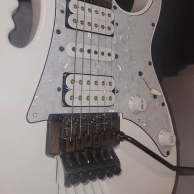 Ibanez JEMJR-WH Steve Vai Signature with Rosewood Fretboard 2015 - 2017 White